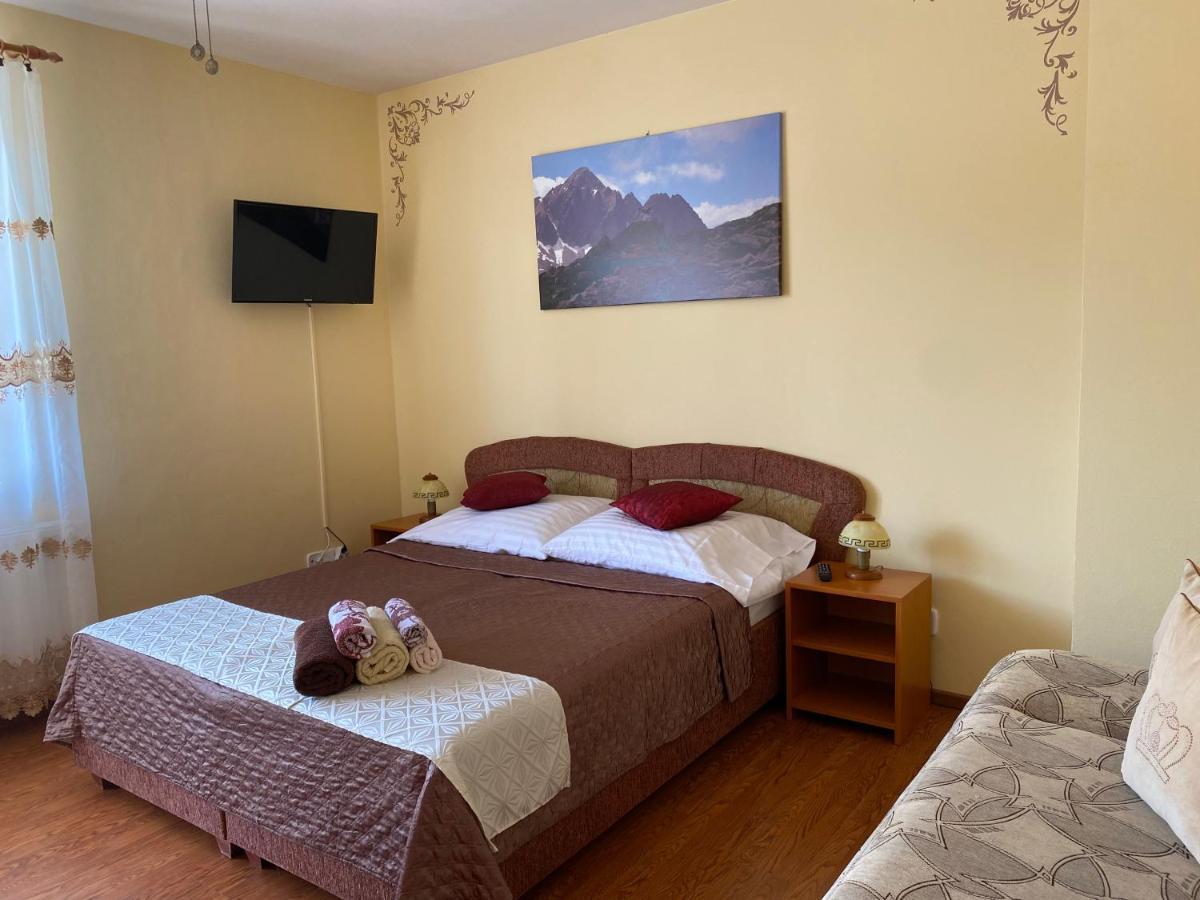 Villa Butterfly Nova Lesna Bagian luar foto