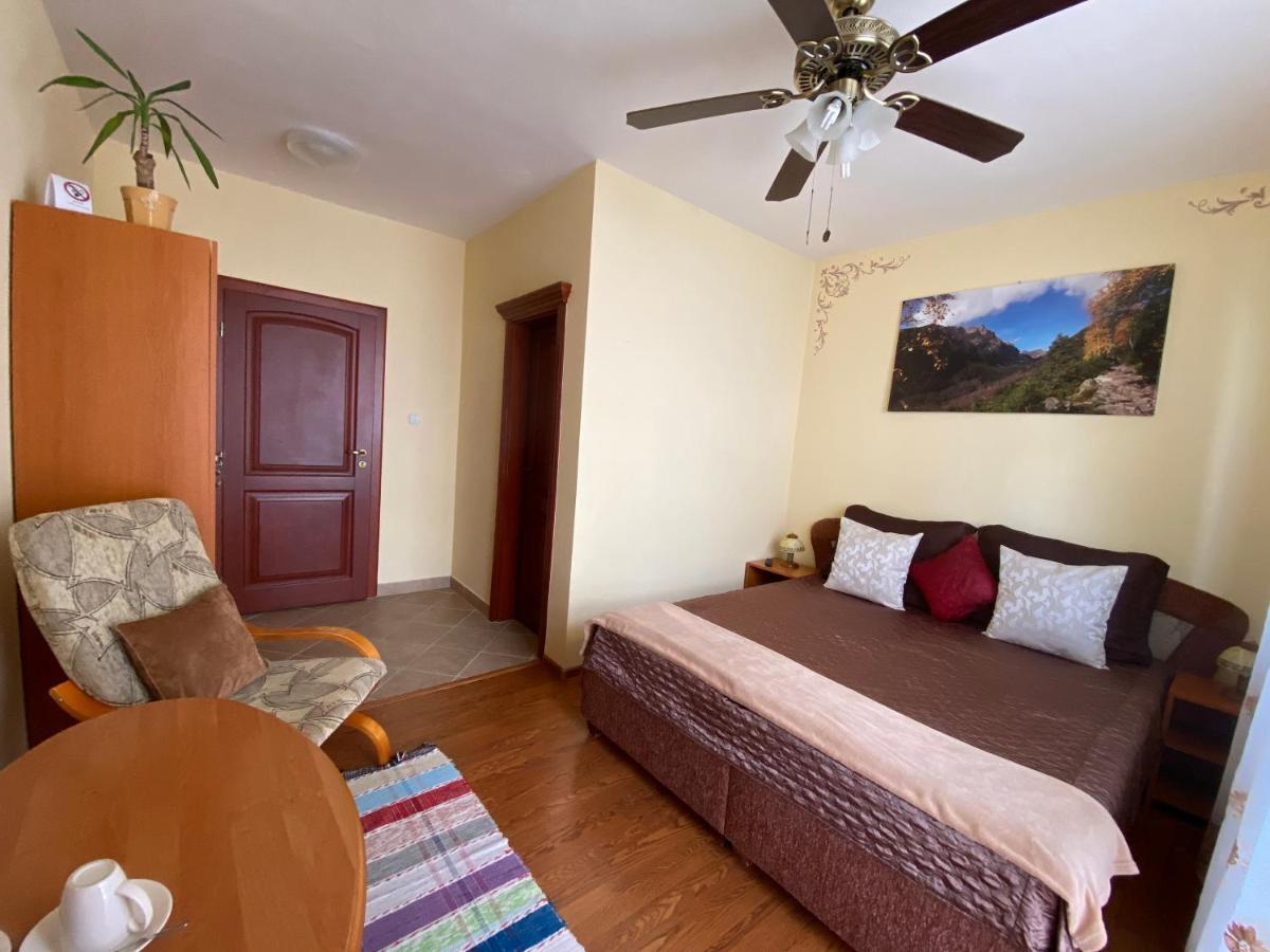 Villa Butterfly Nova Lesna Bagian luar foto