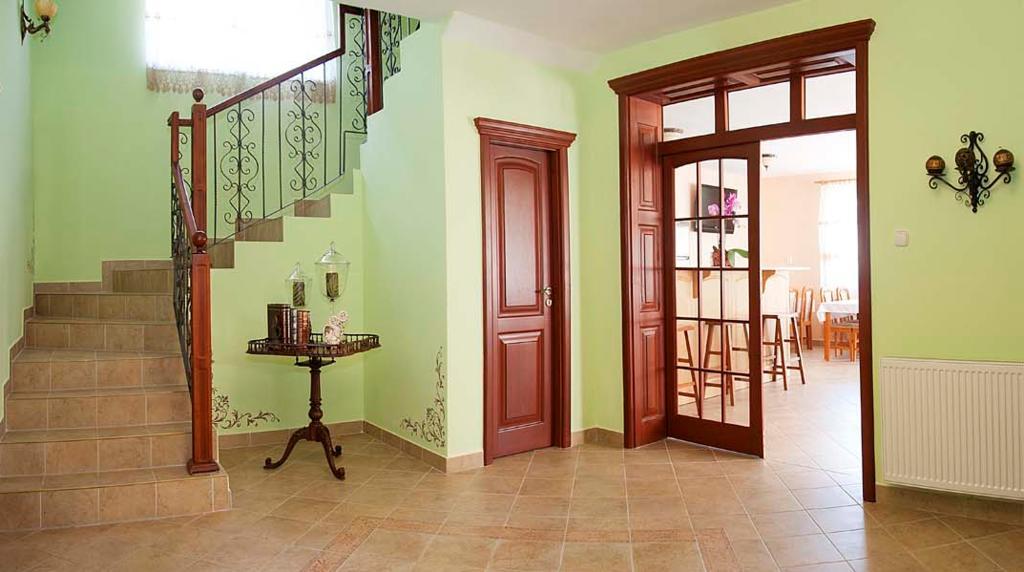 Villa Butterfly Nova Lesna Bagian luar foto